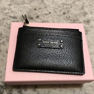 Brand new! Kate Spade Card Holder with Zip Closure